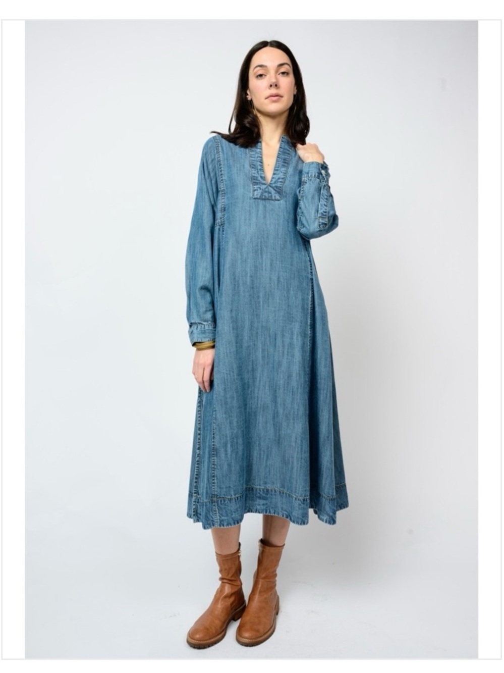 Uncle Frank Blue Denim Midi Dress with Side Slits and pockets! NWT Small - Picture 3 of 14